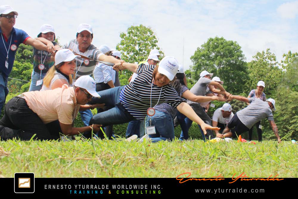 Honduras Team Building y Talleres de Cuerdas con Ernesto Yturralde